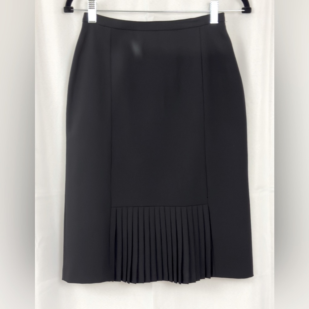 Peter Nygard Black Knee-Length Pleated Pencil Skirt 4 Petite Excellent Condition - Picture 3 of 7